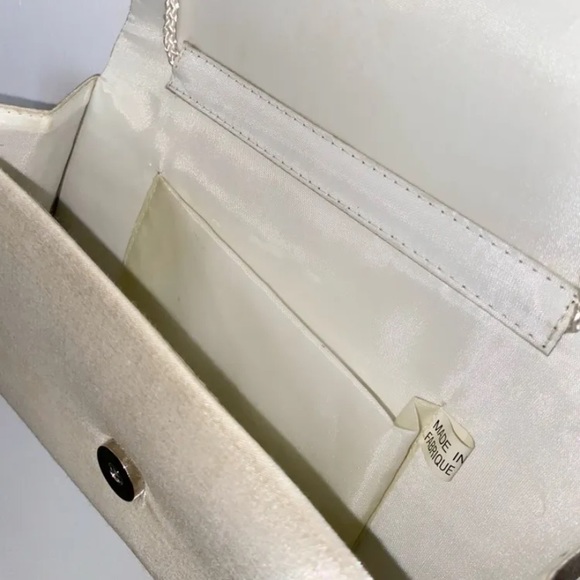 Beige ecru handbag for prom party - Picture 3 of 3